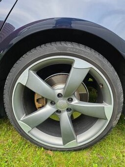 Zimna sada 255/35 R21 5x112