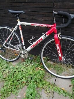 Cestný bicykel