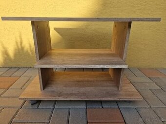 STOLÍK POD TV