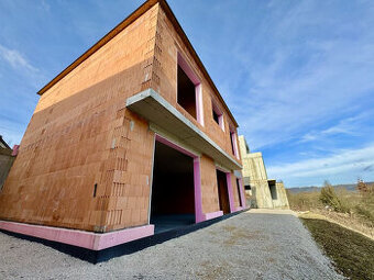 ✳️Predáme 4+kk RD, hrubú stavbu, Žilina-Trnové, R2 SK.‼️ - 1