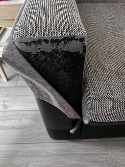 Darujem rozkládací gauč