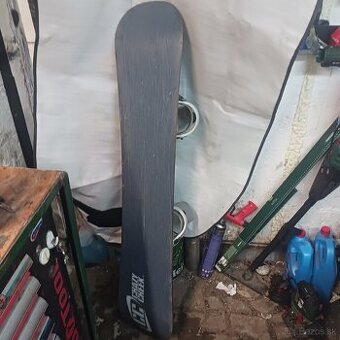 Stary snowboard