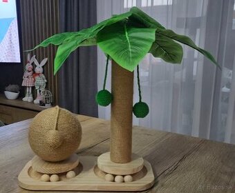 Škrabadlo a hračka pre mačky