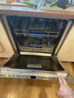 Umývačka riadu Bosch NA NAHRADNE DIELY