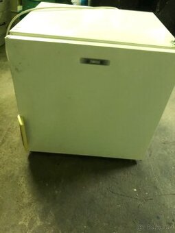 Mini chladnicka zanussi 50x50 cm Funkcná