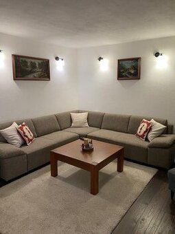 Drevený nabytok  do obývačky a jedálne