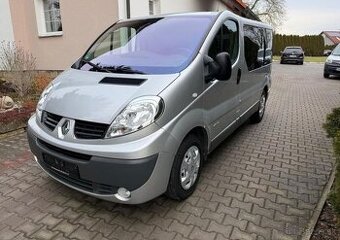 Renault Trafic 2,0DCi 9 Míst pravidel.servis nafta manuál
