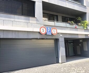 Garáž, Bratislava-staré mesto- Kesselbauer