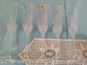 Poháre na šampanské LR