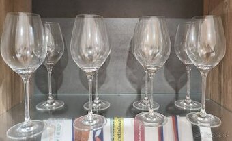 Poháre na víno - sada 8 ks