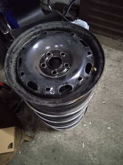 skoda fabia plechače