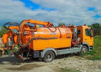 3+3m3 fekál kombi 12t Mercedes