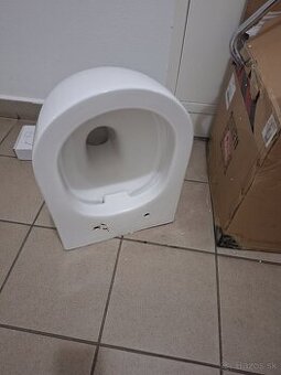 Predám používanú WC misu ma 4roky