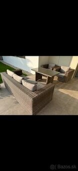 Ratanový záhradný nábytok