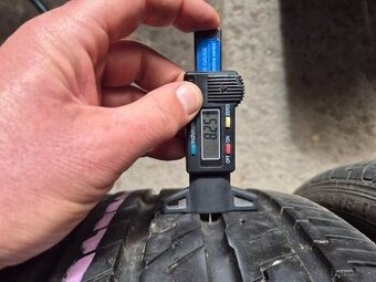 245/40 r18 letné 2 ks POINTS - dezén 8,2 mm