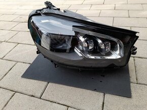 Mercedes GLS W167 SVETLO LED A1679066001