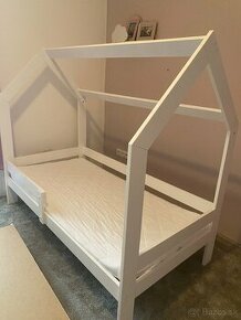 Drevená posteľ domček 160x80