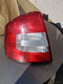 Zadné svetlo Octavia 2 sedan ľavé