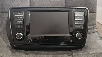 Škoda Amundsen MIB2 display - 1