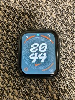 Apple watch series 4 44mm GPS