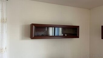 Rustikálna vitrína na stenu Walena 1W - orech vlašský