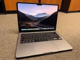 Predám Macbook m2