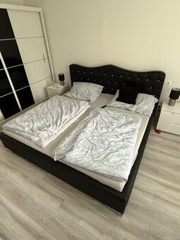 Predam zanovnu manzelsku postel 200x200