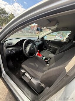 Predám na náhradné diely passat b6