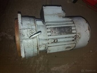 Kúpim motor s prevodovkou - 1