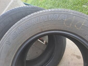 225/65 R 17 Yokohama