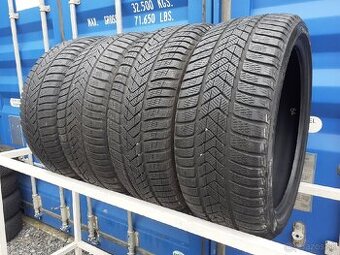 245/40R20 RFT zimné pneumatiky Pirelli