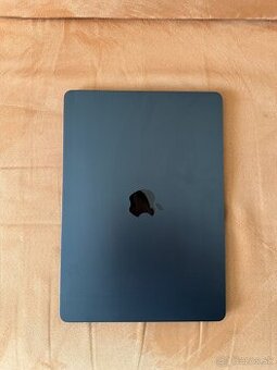 MacBook Air 13 M4 512 GB SK 2025 Polnočný