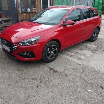 Hyundai i30 1.5 DPI 81kw combi