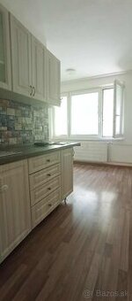 2+1 izbový byt s loggiou – Poltár, Sklárska ulica