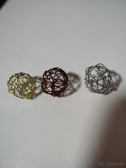 Drôtené guličky pre vianočnú tvorbu