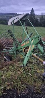 Zhrňovač  sena zn stoll 320