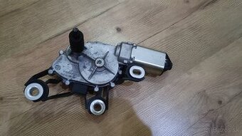 MOTORČEK ZADNÉHO STIERAČA 1Z9 955 711 B OCTAVIA II KOMBI - 1