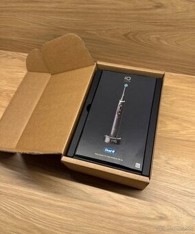 Oral B iO 10 Series Cosmic Black - elektrická zubná kefka