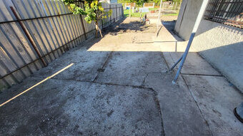 Betónové cestné panely