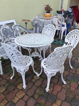 ZÁHRADNÉ SEDENIE - KOV- stôl a 4 stoličky