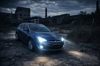Opel Astra J