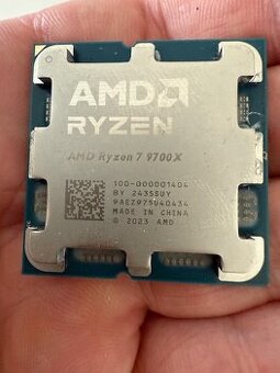 AMD Ryzen 7 9700X