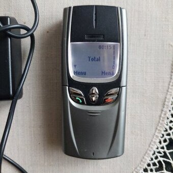 Predam Nokiu 8850 titanove puzdro