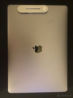 MacBook Pro 15” 2017 i7 16GB 500GB Touch Bar