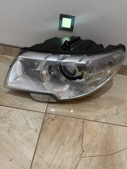 Svetlá Skoda Superb 2 Xenon predfacelift PP PĽ