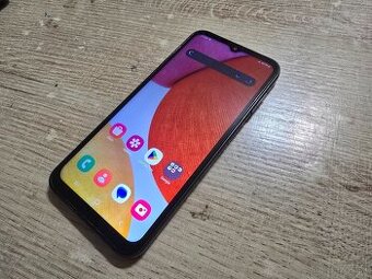 Samsung A14 128gb plnefunkcny telefon s nabijacim kablom bra