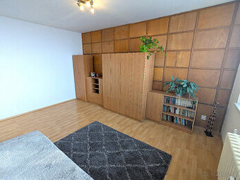 3 izbový byt, Furča, Krosnianska, LO, výťah, zariadený