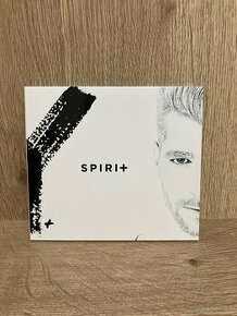 CD Majk Spirit - Y White
