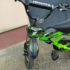Predám Kawasaki 12 kola zelený bicykel plne funkčný
