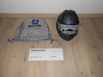 Predam krasnu novu moto prilbu znacky SHARK EVO GT ENCKE MAT